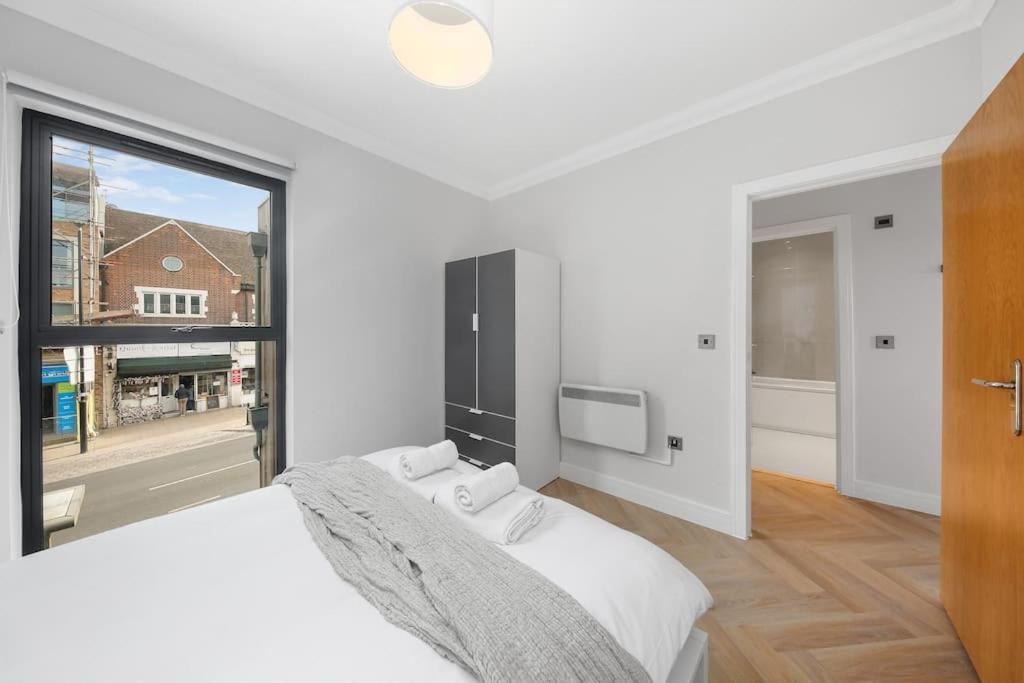 Pleasing 2Bed Flat 10Min To Wimbledon Tennis Court Londyn Zewnętrze zdjęcie